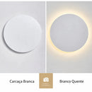 Arandela LED Circular Decorativa com Luz Indireta Suave para Ambientes Sofisticados